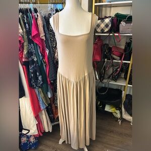 Elegant Beige Maxi Dress